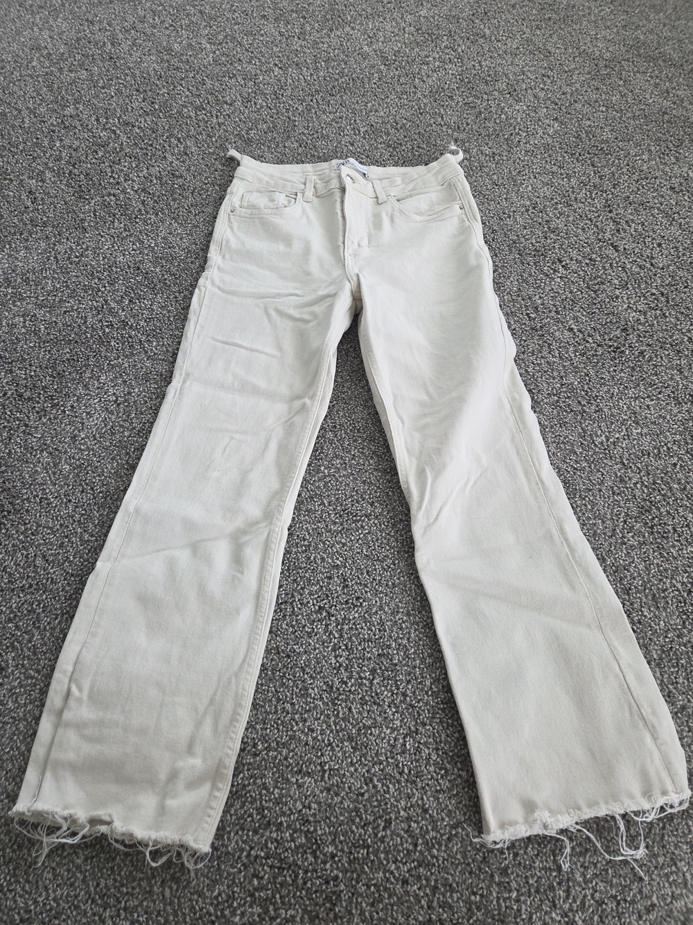 Zara Cream Straight Jeans with Raw Hem